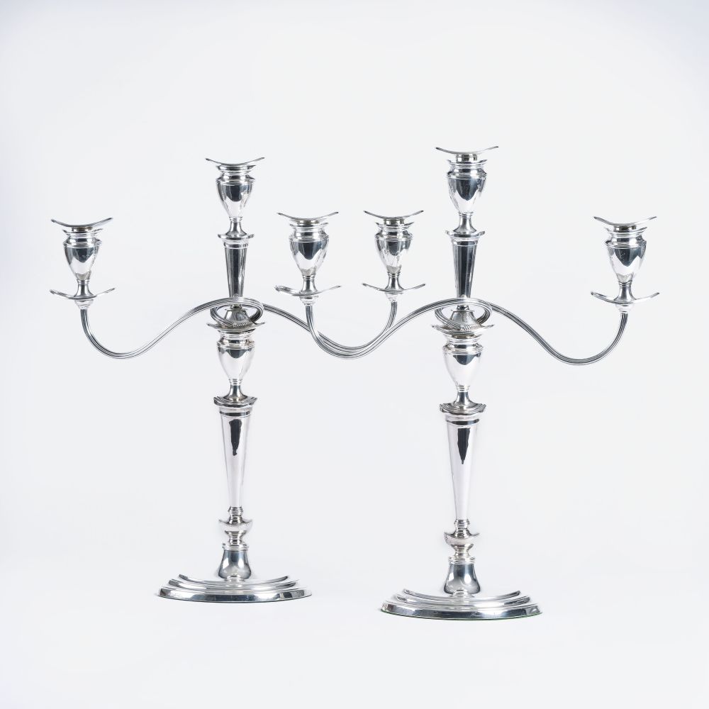 Reid & Sons, Sheffield, 20. Jh. - A Pair of Girandoles A Pair of Girandoles