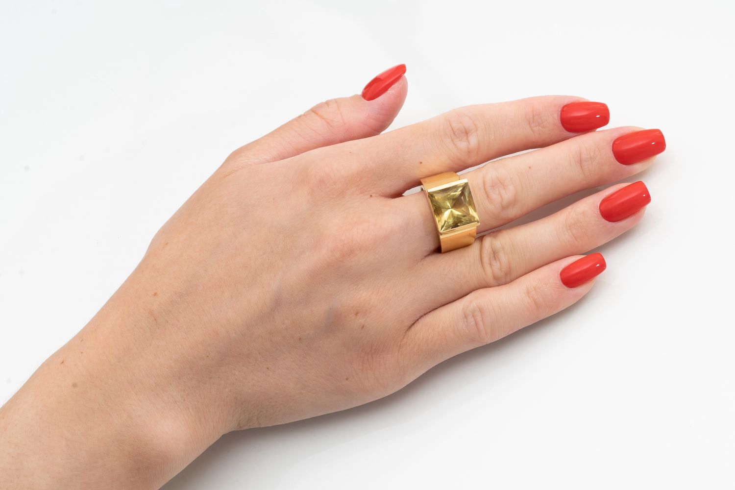 A modern Citrine Ring - image 3