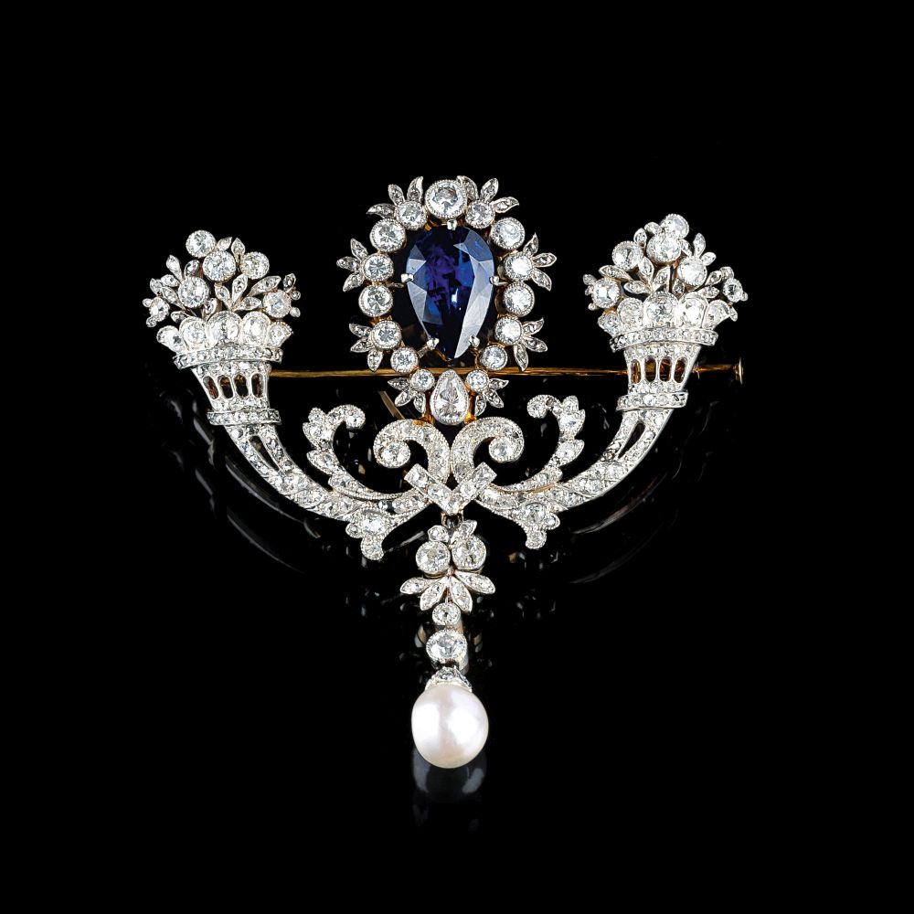 A rare Art-déco Diamond Parure with natural Sapphire - image 2