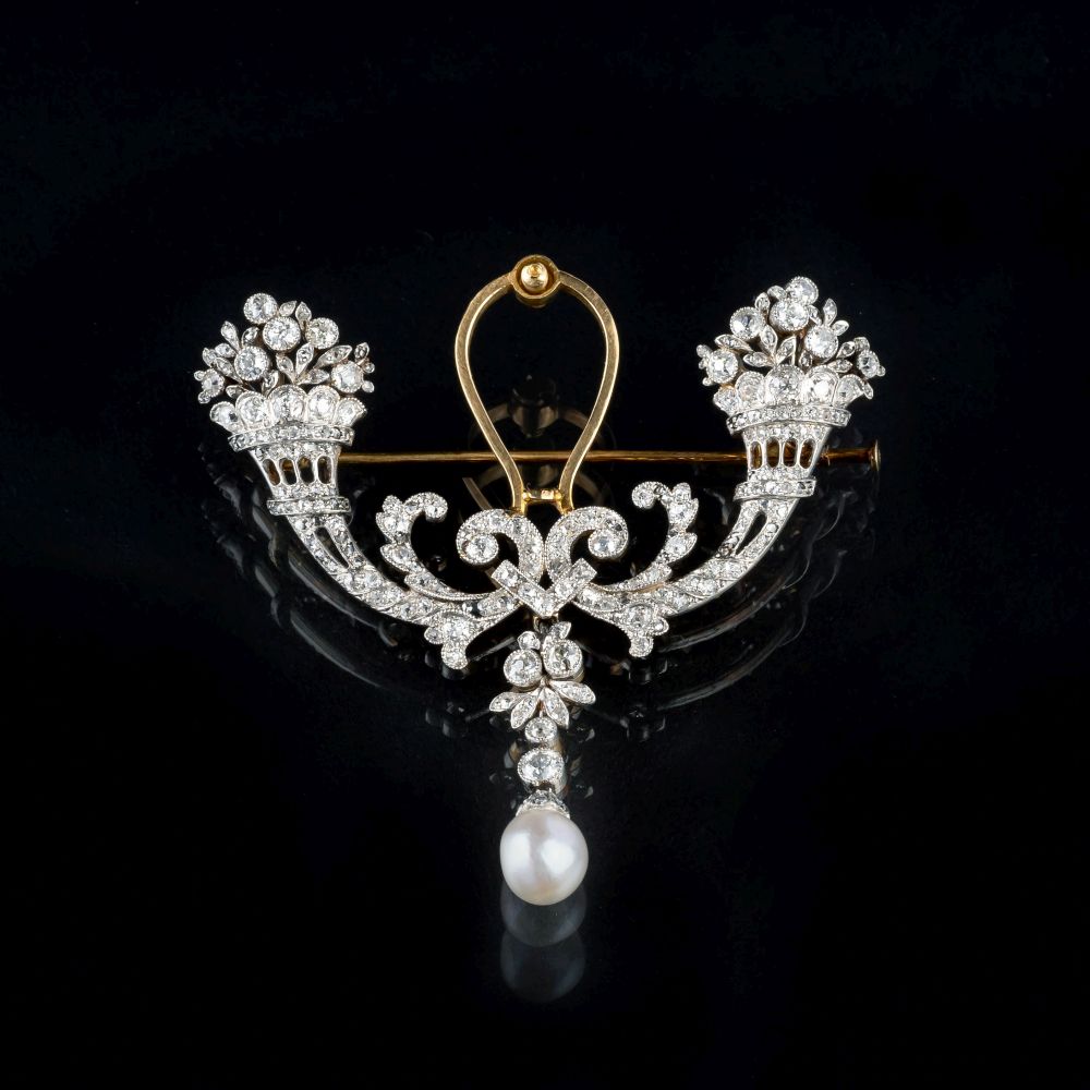 A rare Art-déco Diamond Parure with natural Sapphire - image 5