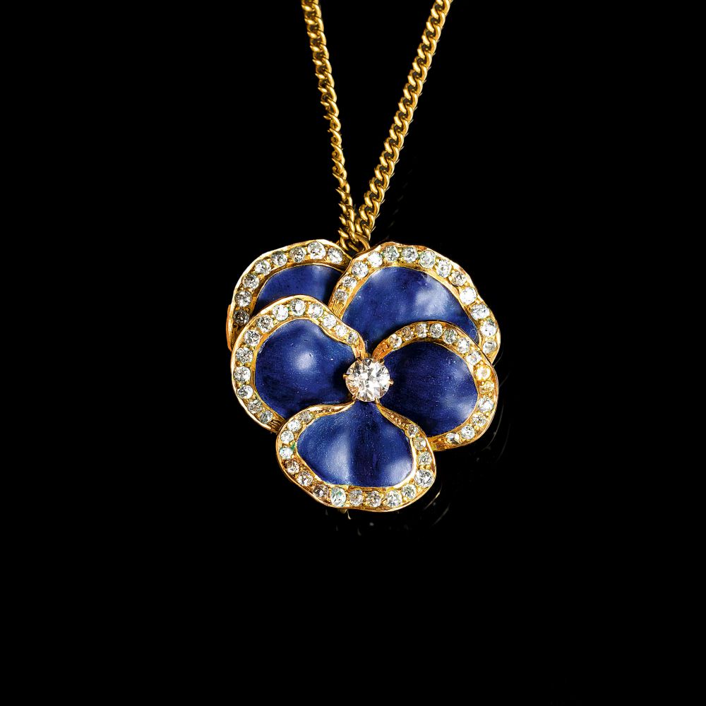 An Art Nouveau Diamond Pendant 'Violet'