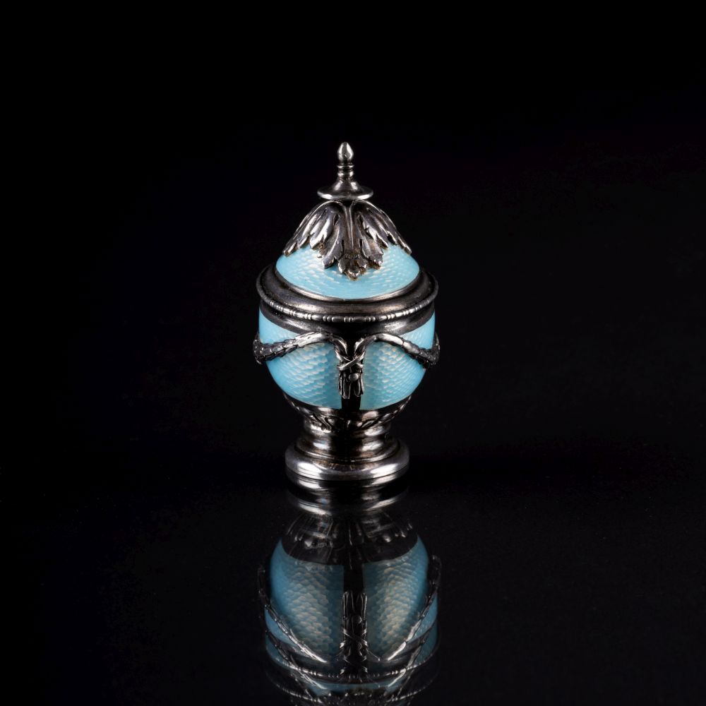 A Miniature Vase Flakon - image 3