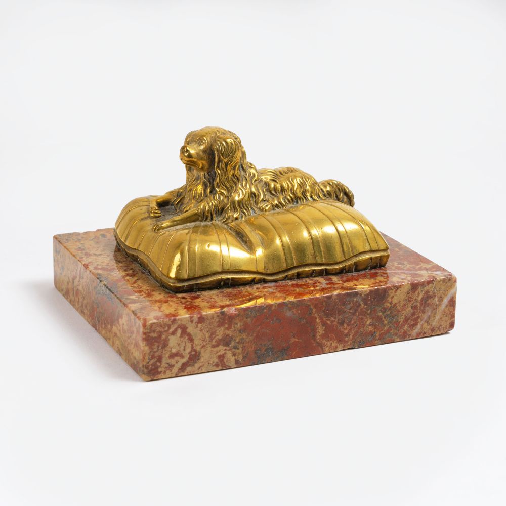 Paperweight with Lapdog Paperweight with Lapdog