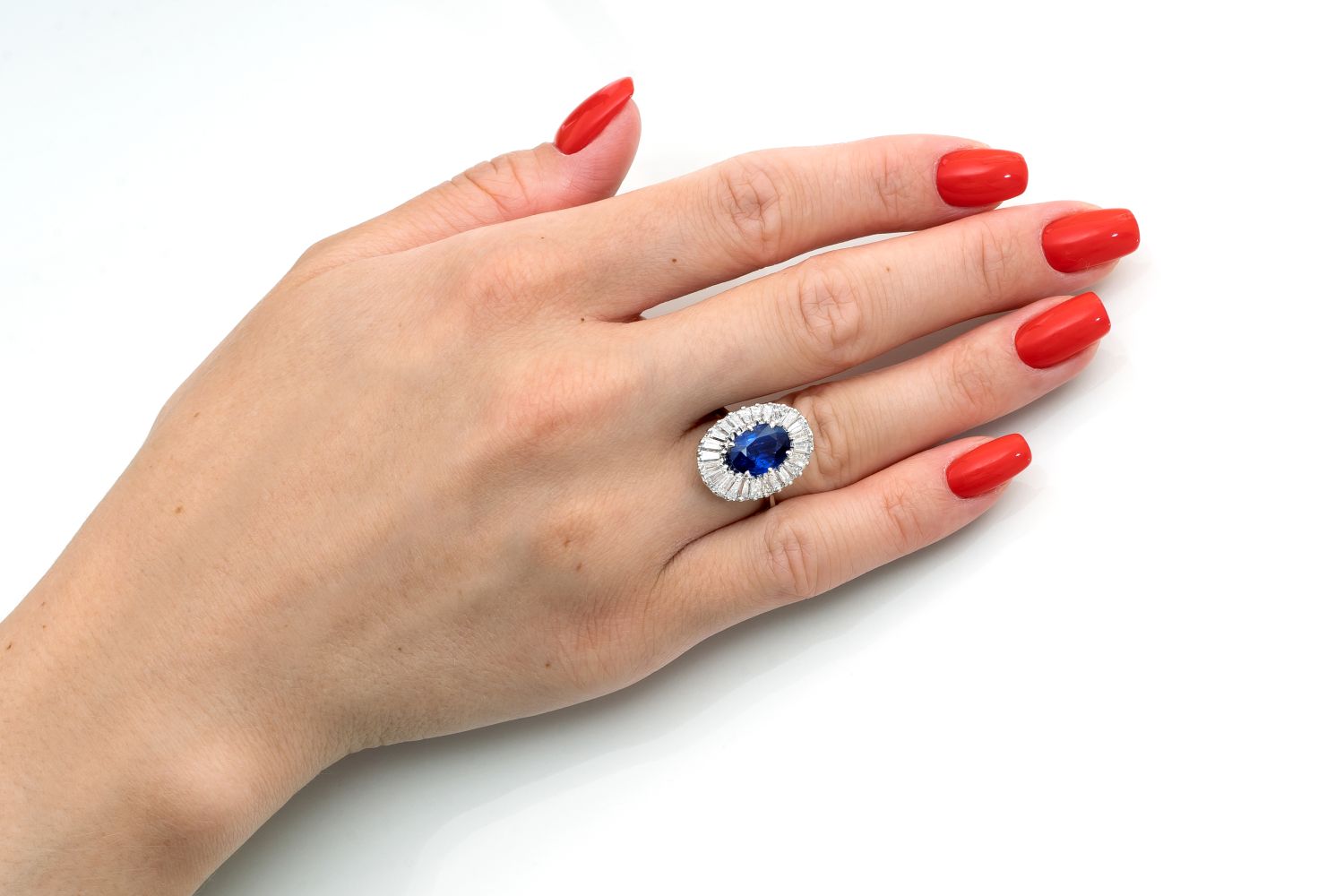 Bague en or jaune 750 ‰, saphir et diamant 0,07 ct SO OR
