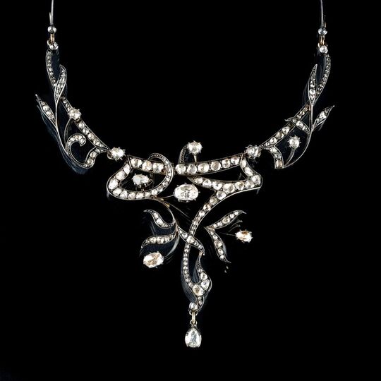 An Antique Diamond Necklace