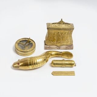Konvolut: 5 antike Messing-Objekte
