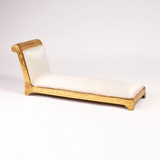 A Model-Furniture 'Canapé'