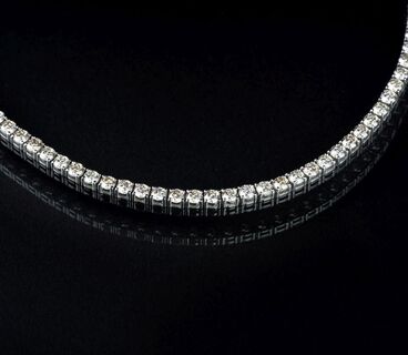 A highcarat Rivière Diamond Necklace