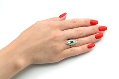 An Art-déco Diamond Emerald Ring - image 2