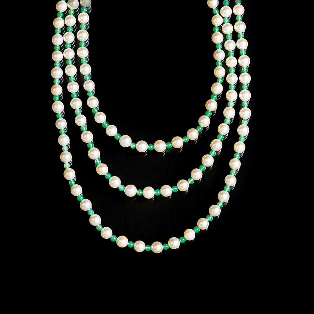 A Pearl Chrysopras Sautoir A Pearl Chrysopras Sautoir