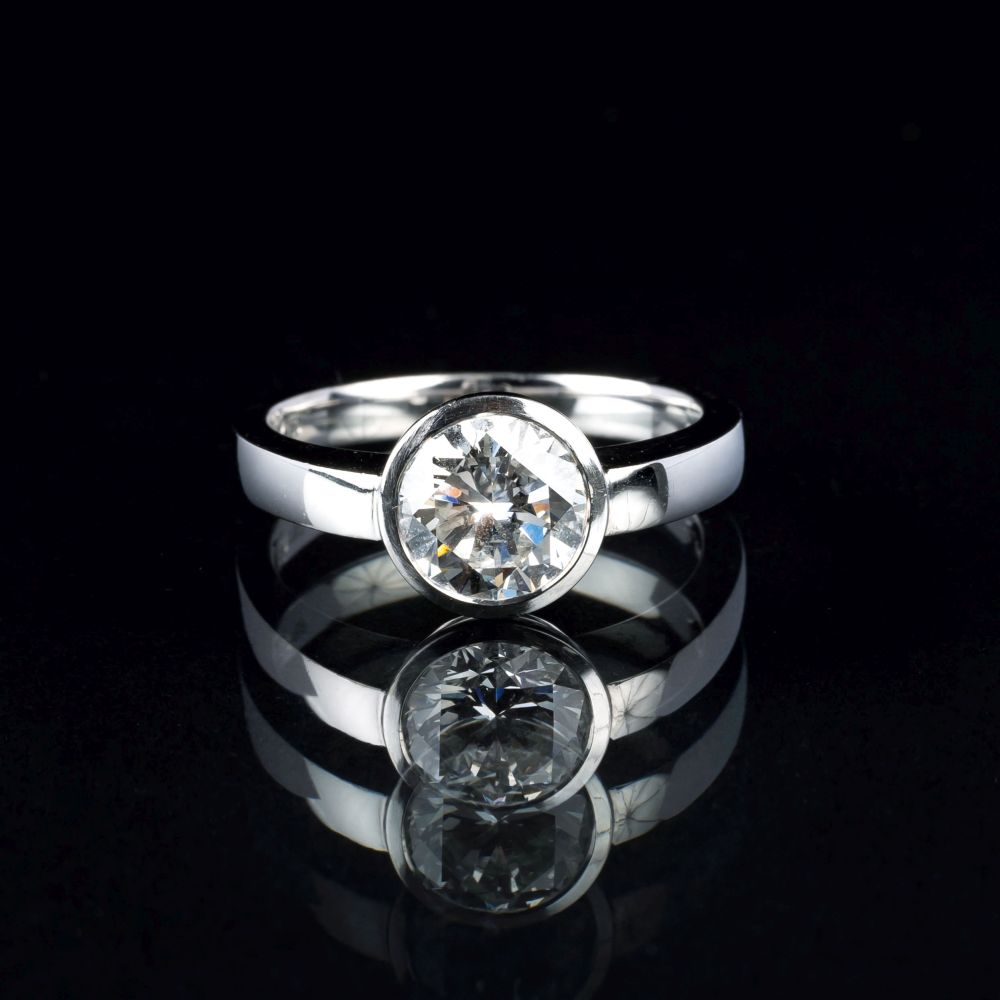 A Bicoloure Ring with Rare White Solitaire Diamond - image 2