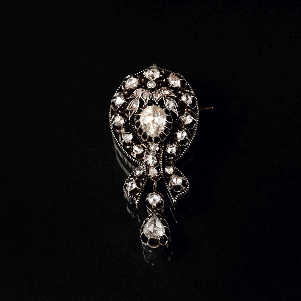 A Victorian Diamond Pendant - image 2