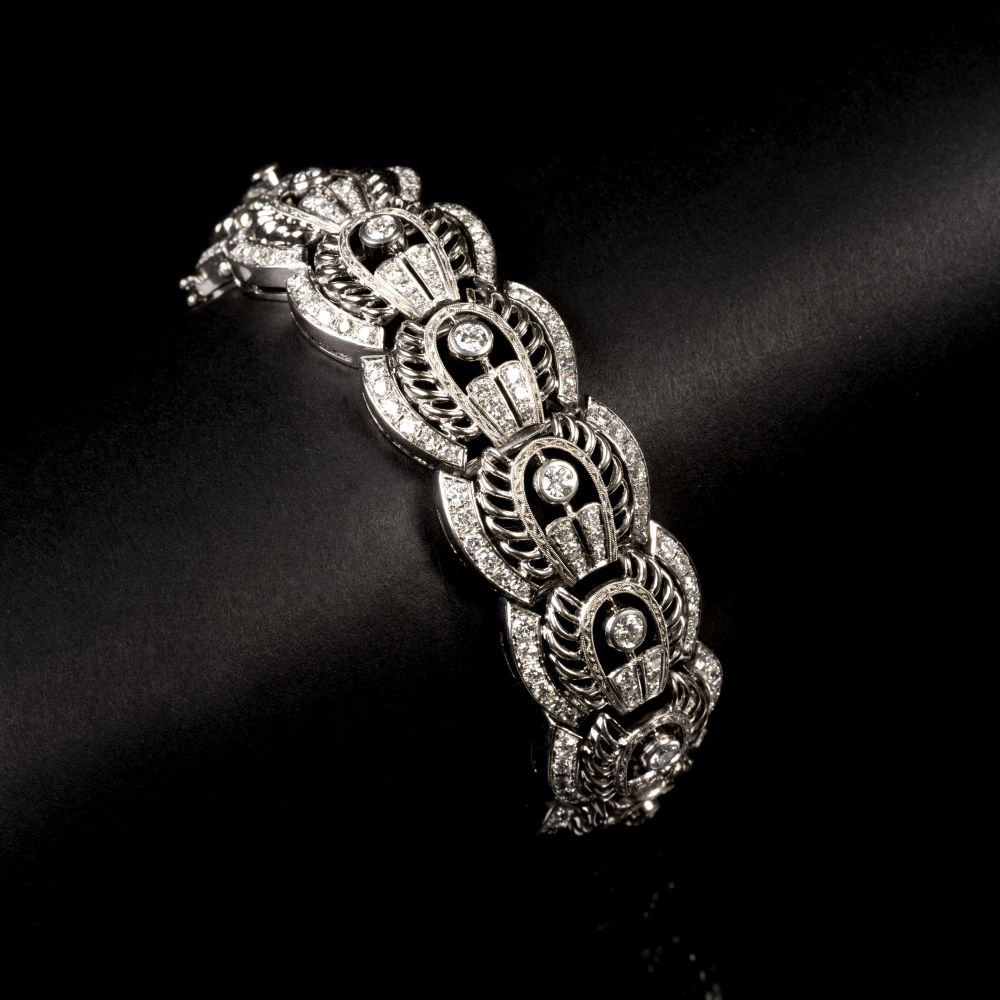 A highcarat, fine white Diamond Bracelet - image 2