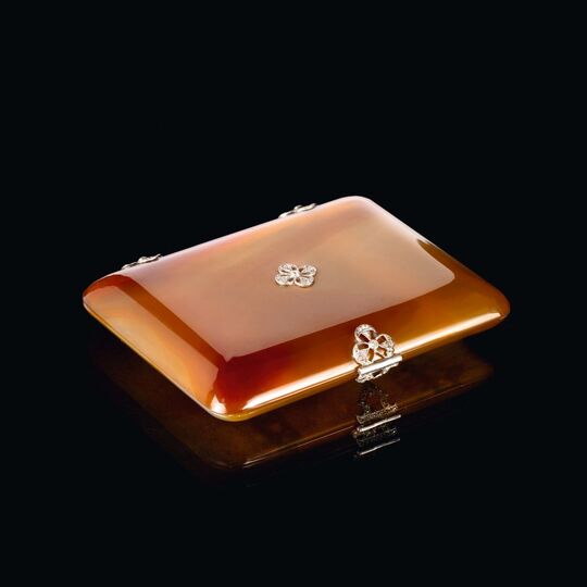 An Art Nouveau Agate Etui with Platinum Diamond Mounting