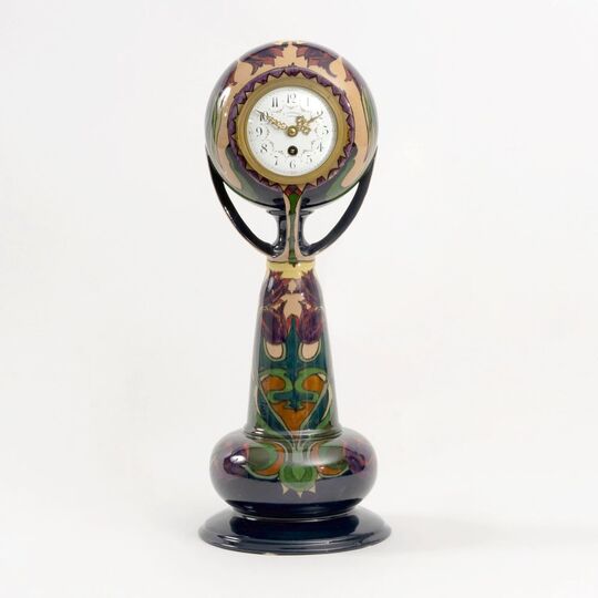 Jugendstil-Standuhr