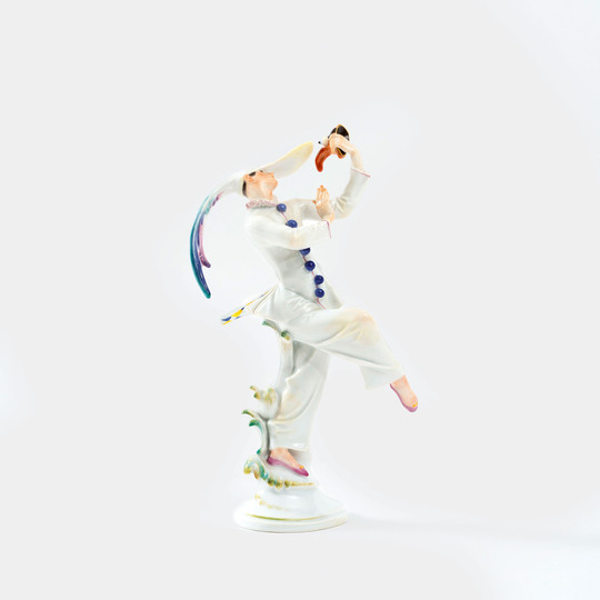 A Masked Dancer