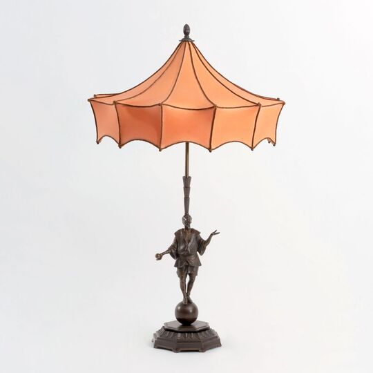 An Art Deco Tablelamp 'Juggler'