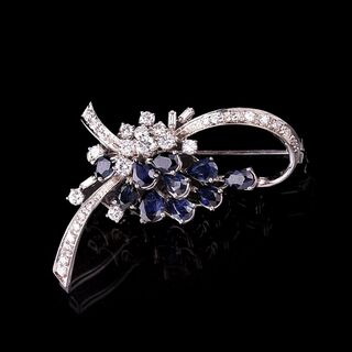 A Sapphire Diamond Brooch