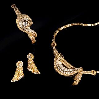 A Highcarat Diamond Demi Parure: Necklace, Bracelet and Earrings