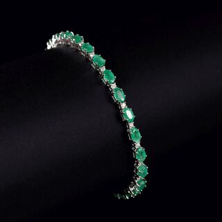 An Emerald Diamond Bracelet