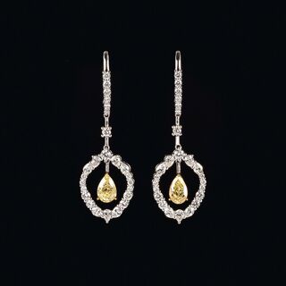 Paar Fancy-Diamant-Brillant-Ohrhänger