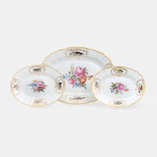 A Set of 3 Oval Dishes with Dulong Relief