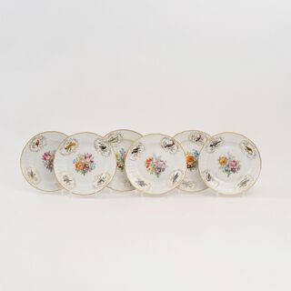 A Set of 6 Plates with Dulong Relief Decor