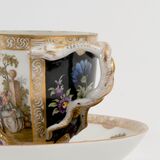 Tasse mit Watteauszene und Schlangenhenkel - Bild 3