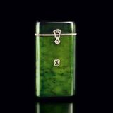 Art Nouveau Nephrit-Etui mit Platin-Diamant-Besatz