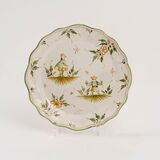 A Pair of Faience Plates with Chinoiseries - image 2