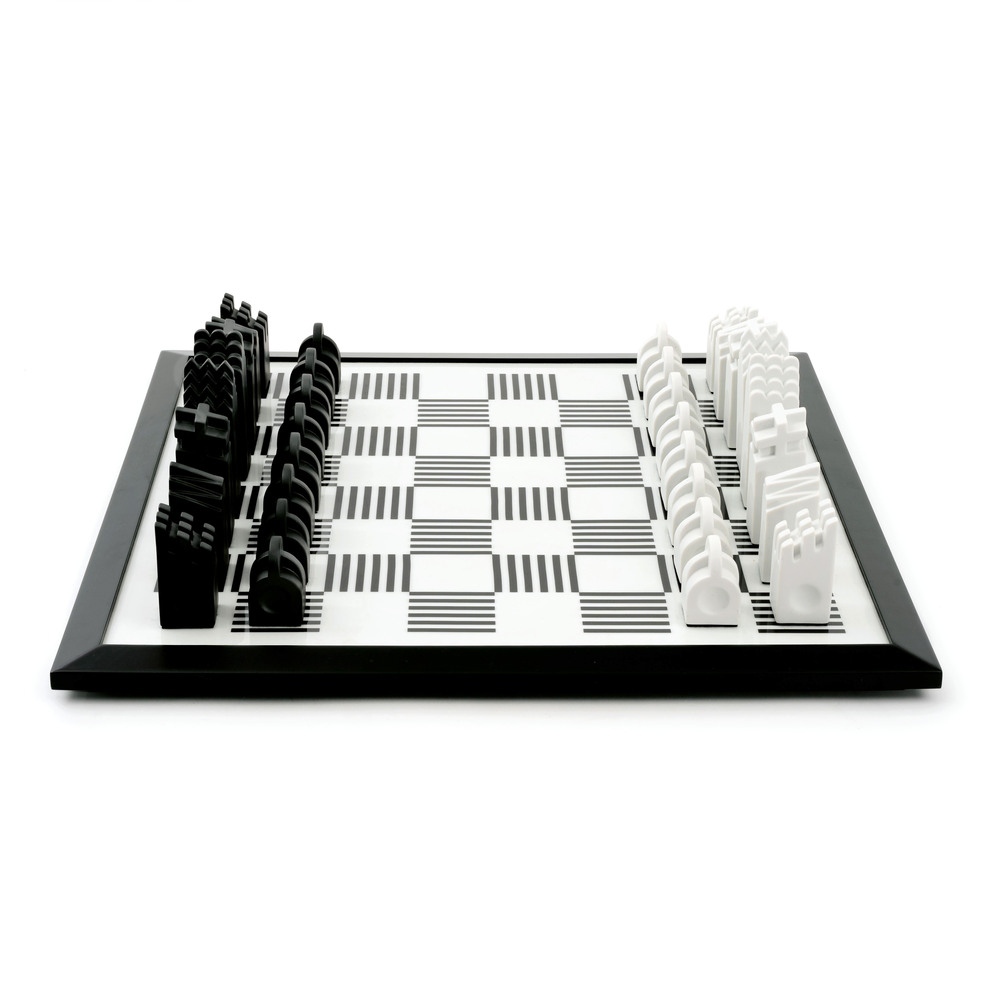 Marcello Morandini - A Chess Set 'Morandini' for Rosenthal A Chess Set 'Morandini' for Rosenthal