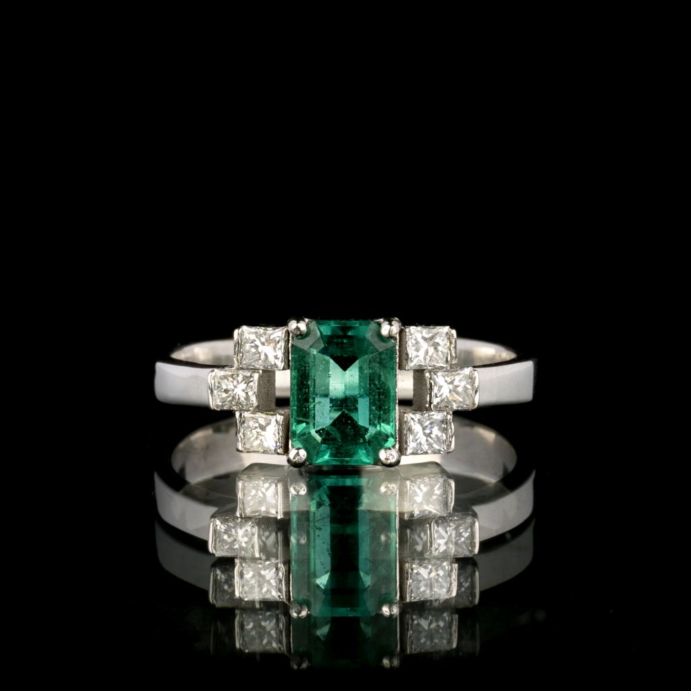 Emerald Diamond Ring - image 2