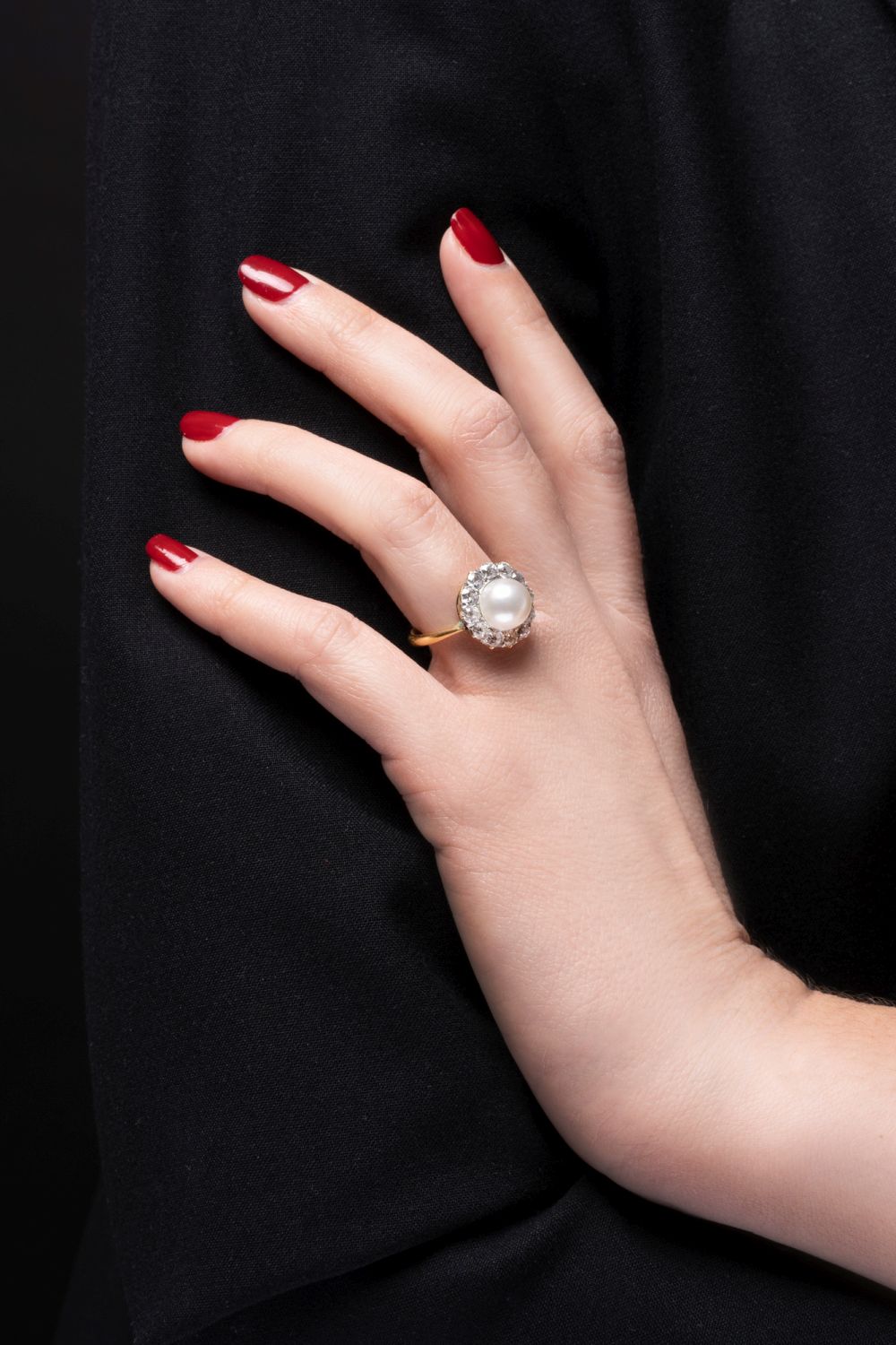 A Pearl Diamond Ring - image 2