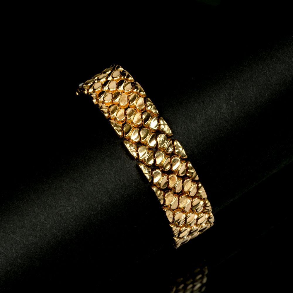 A Vintage Gold Bracelet