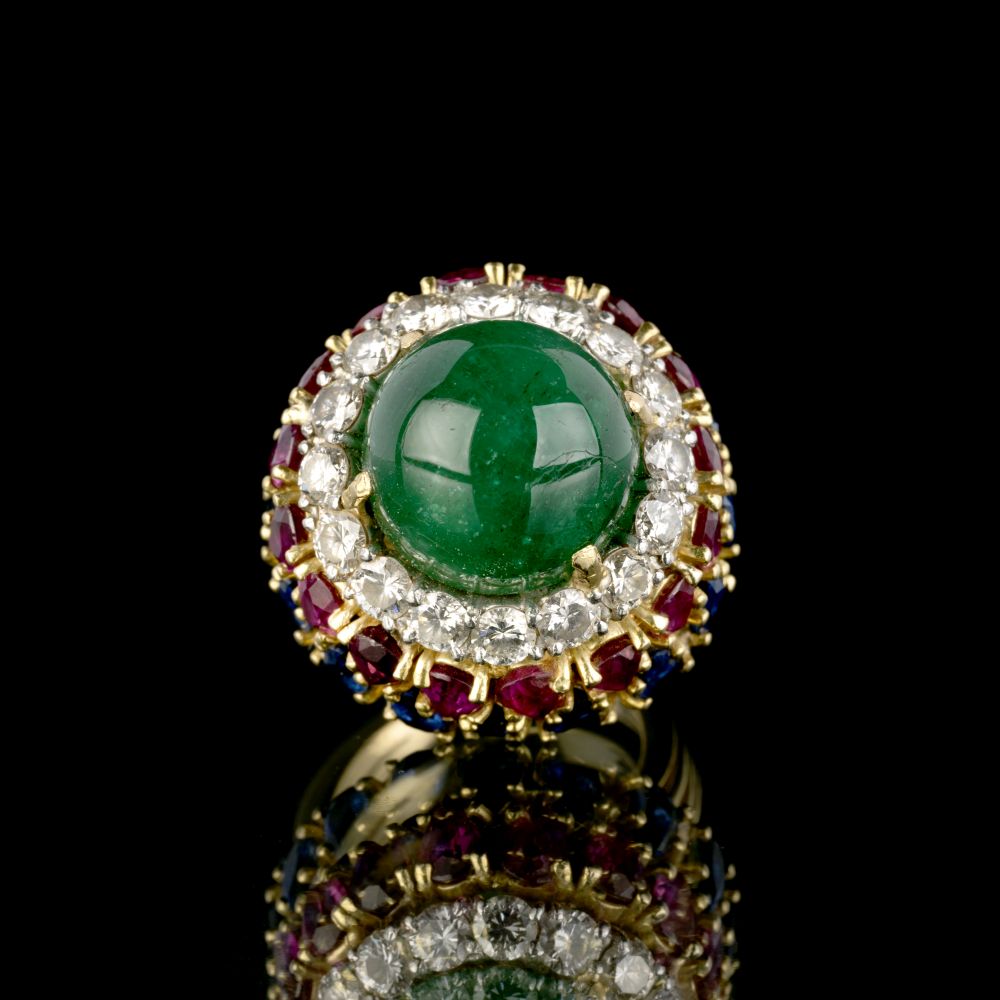 A rare Cocktailring with Emeralds, Sapphires and Rubies - image 2