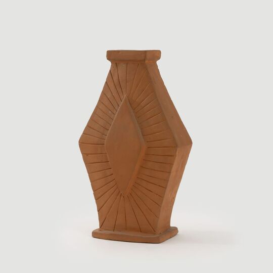 Große Vase in Rautenform