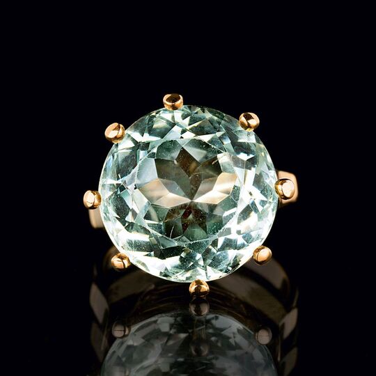 A Vintage Aquamarine Ring