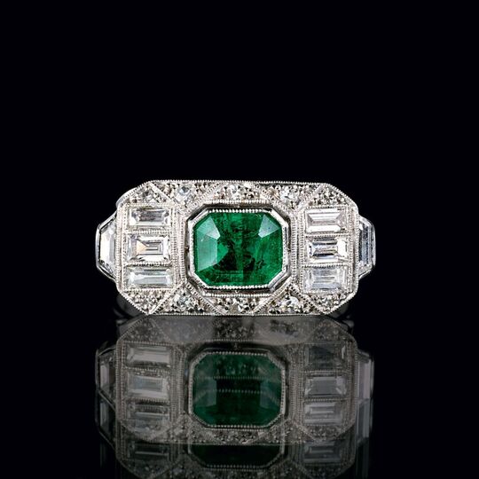 An Art-déco Emerald Diamond Ring