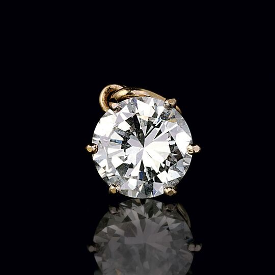 A Rare-White Solitaire Diamond Pendant