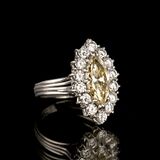 Fancy Diamant-Ring mit Brillanten - Bild 2