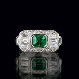 An Art-déco Emerald Diamond Ring - image 1