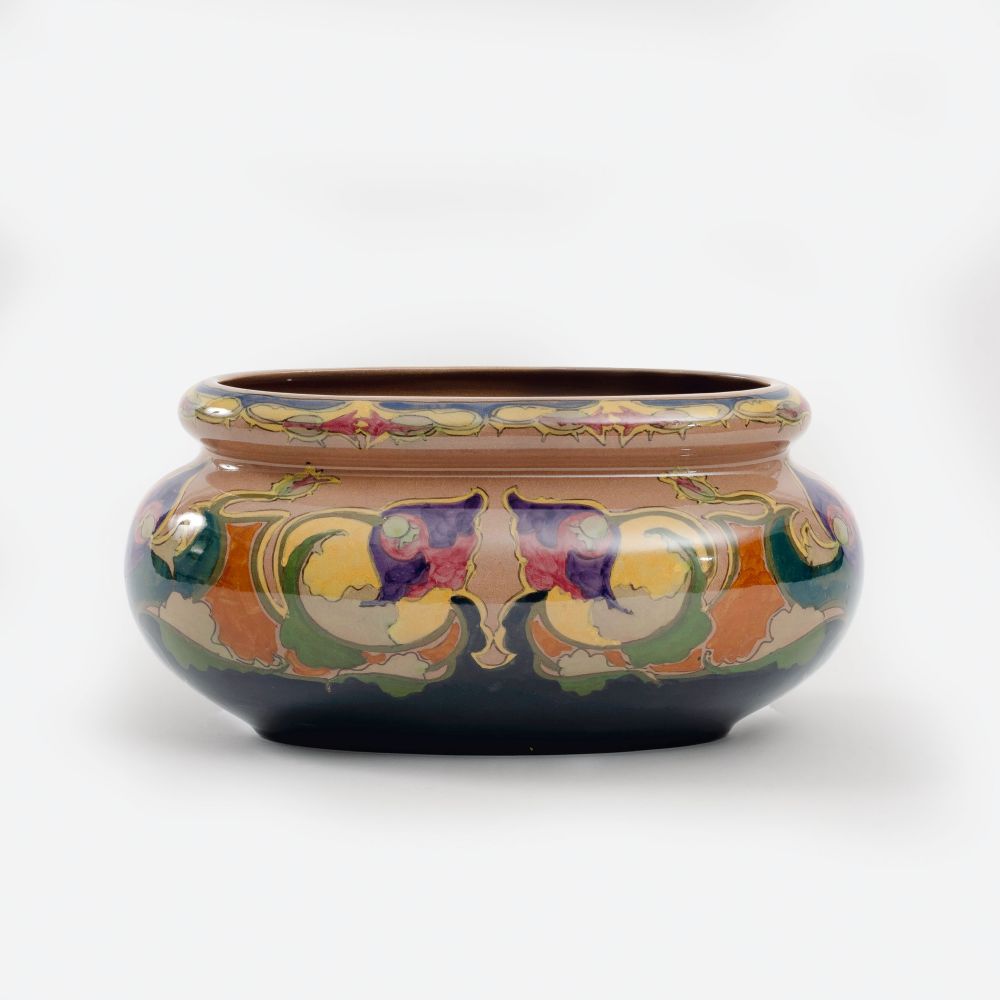 Plateelbakkerij Zuid Holland, Gouda, gegr. 1898 - An Art Nouveau Jardinière and Vase with Flowers An Art Nouveau Jardinière and Vase with Flowers