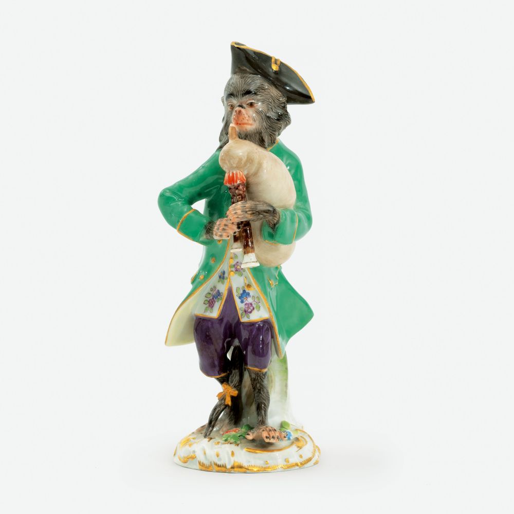 Johann Joachim Kaendler - Affe als Dudelsackpfeifer aus der Affenkapelle Affe als Dudelsackpfeifer aus der Affenkapelle