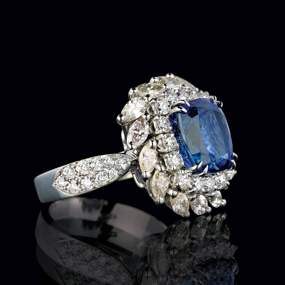 An excellent Tanzanite Diamond Cocktailring - image 2