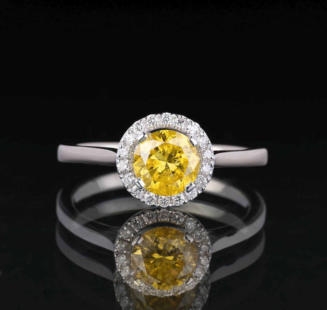 Vivid Fancy Diamant-Ring