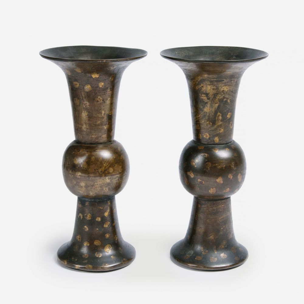 Paar Gu-Vasen mit Goldsplash