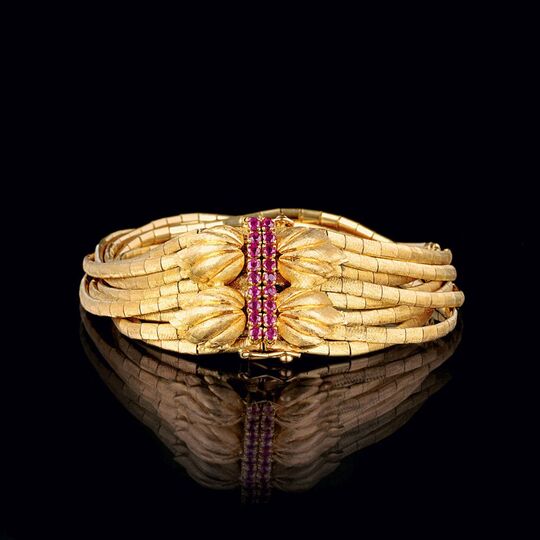 A Vintage Gold Bracelet with Rubies