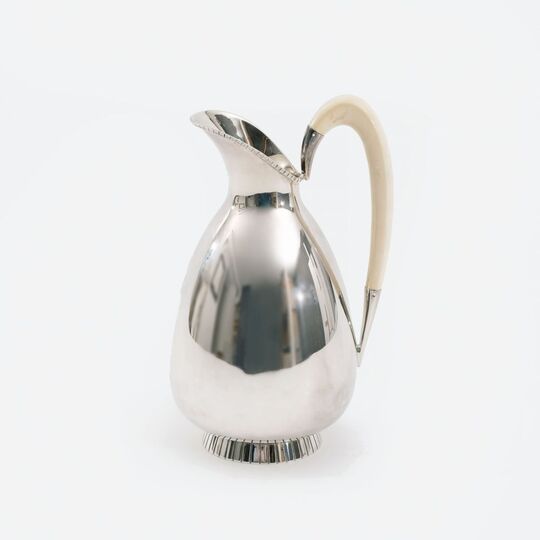 A modern Carafe