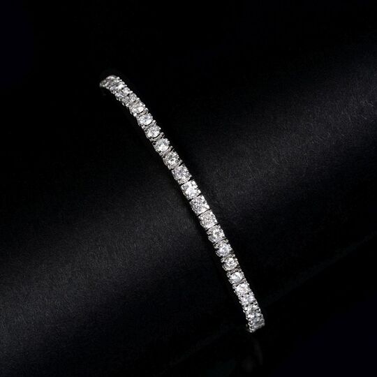 A rare-white Diamond Bracelet