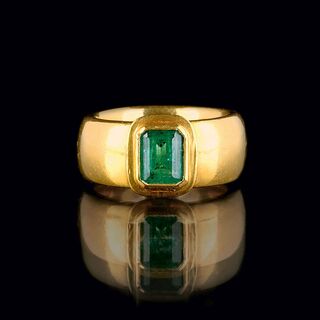 An Emerald Ring